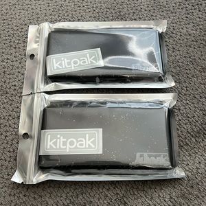 KITPAK
The Magnetic Compact New Unopened